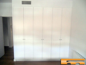 armario a medida viladecans barcelona juvenil lacado moldura Miquel diseño