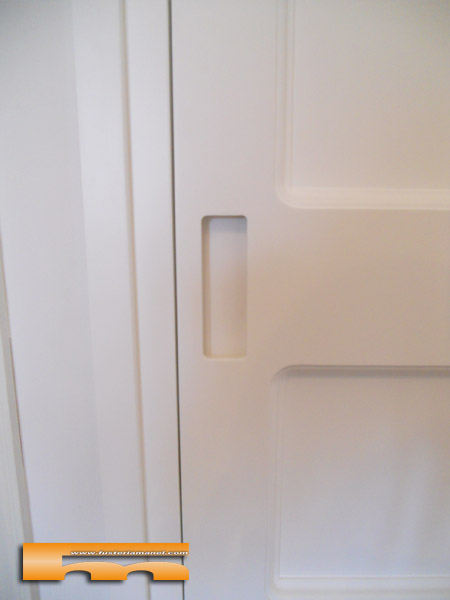 armario_esquinero_a_medida_oculto_vestidor_lacado_eva_barcelona_tirador armario_esquinero_a_medida_oculto_vestidor_lacado_eva_barcelona_tirador